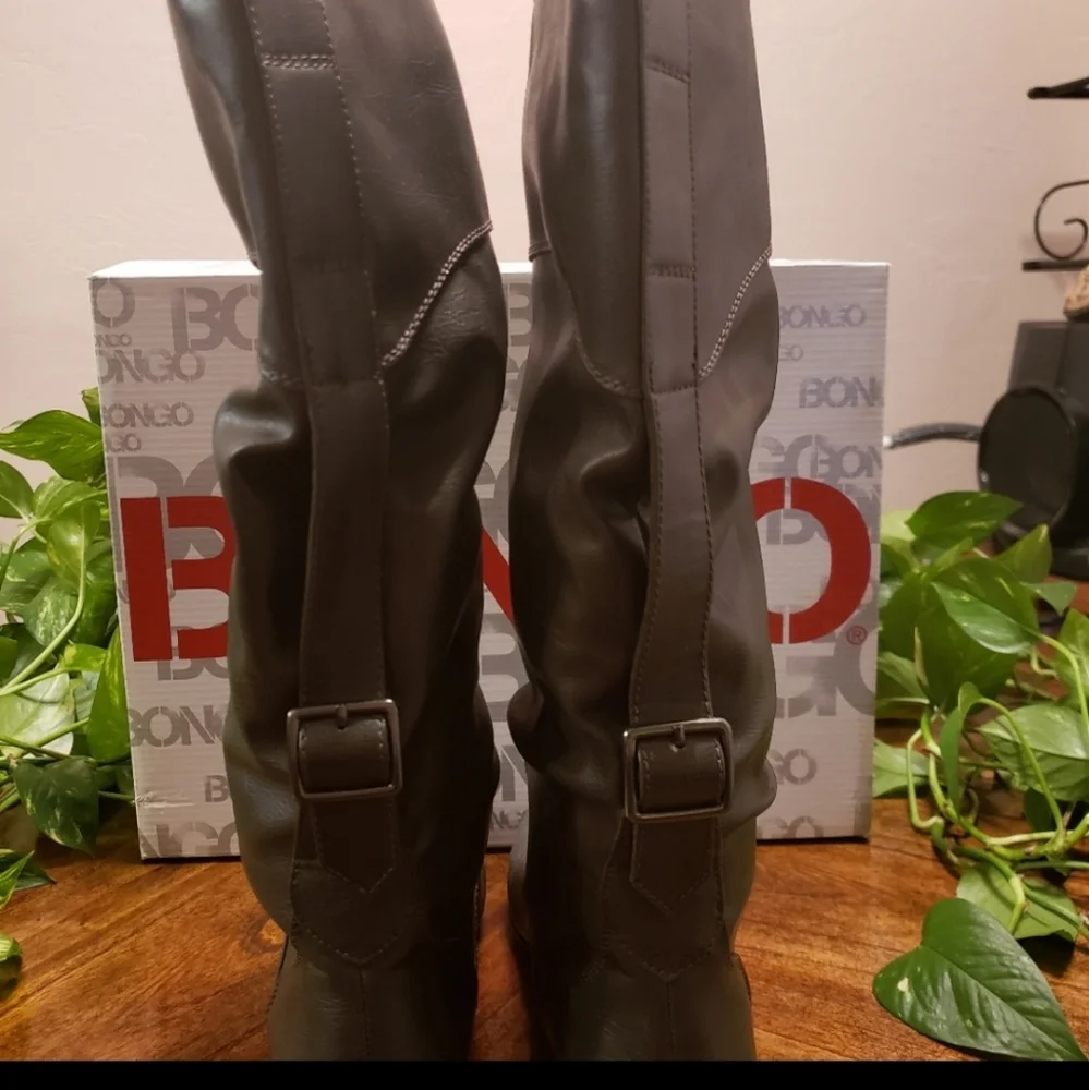 Bongo Logan slouch boots.